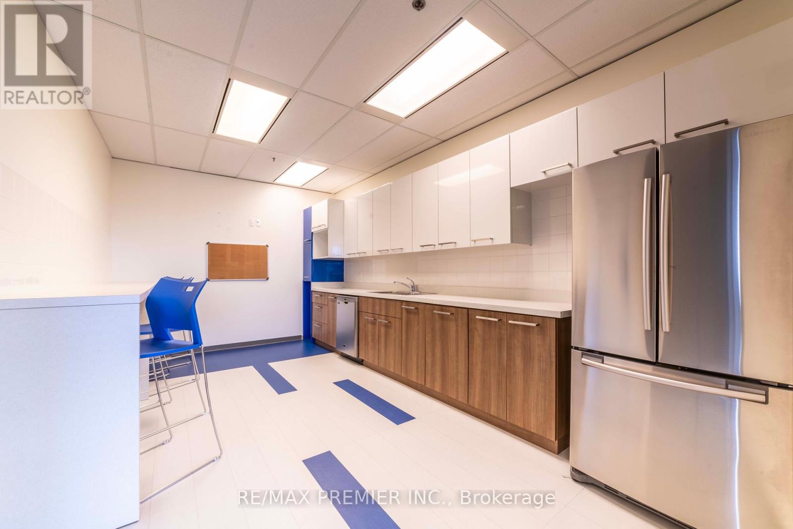 505-23 - 5060 Spectrum Way Property Photo 10