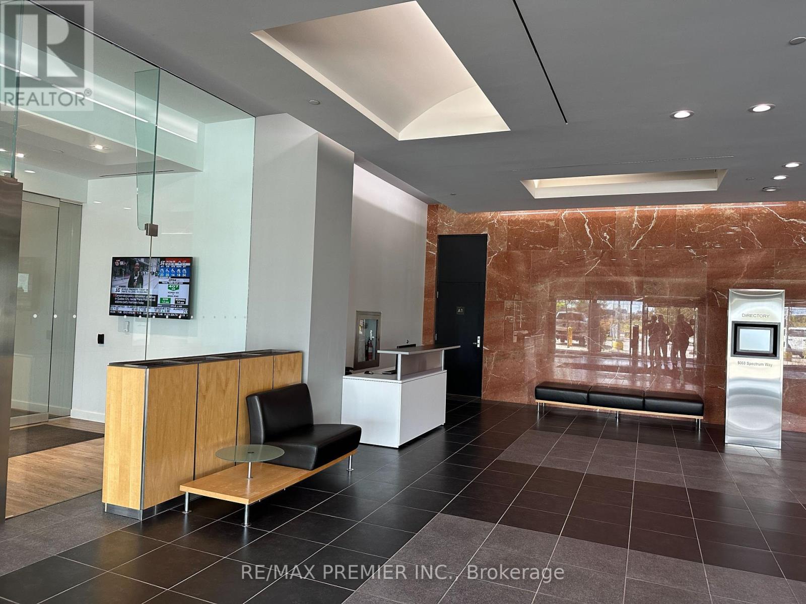 505-33 - 5060 Spectrum Way Property Photo 3