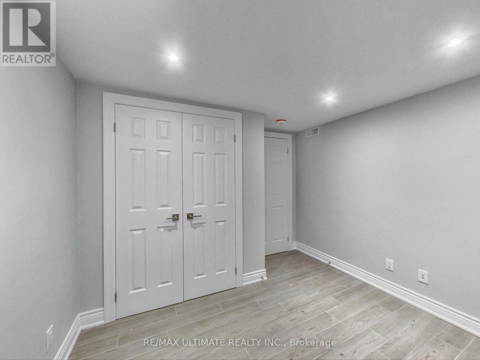 Apt #4 - 115 Wallace Avenue Property Photo 11