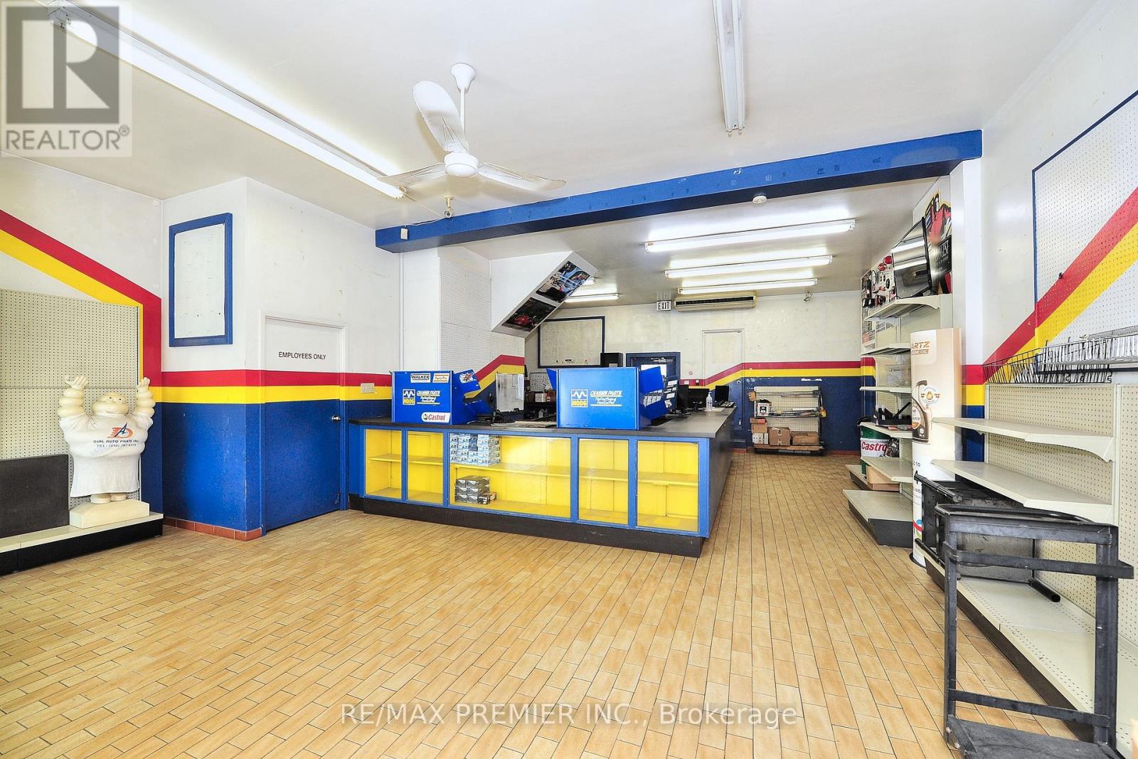 Unit G - 2120 Eglinton Avenue W Property Photo 4