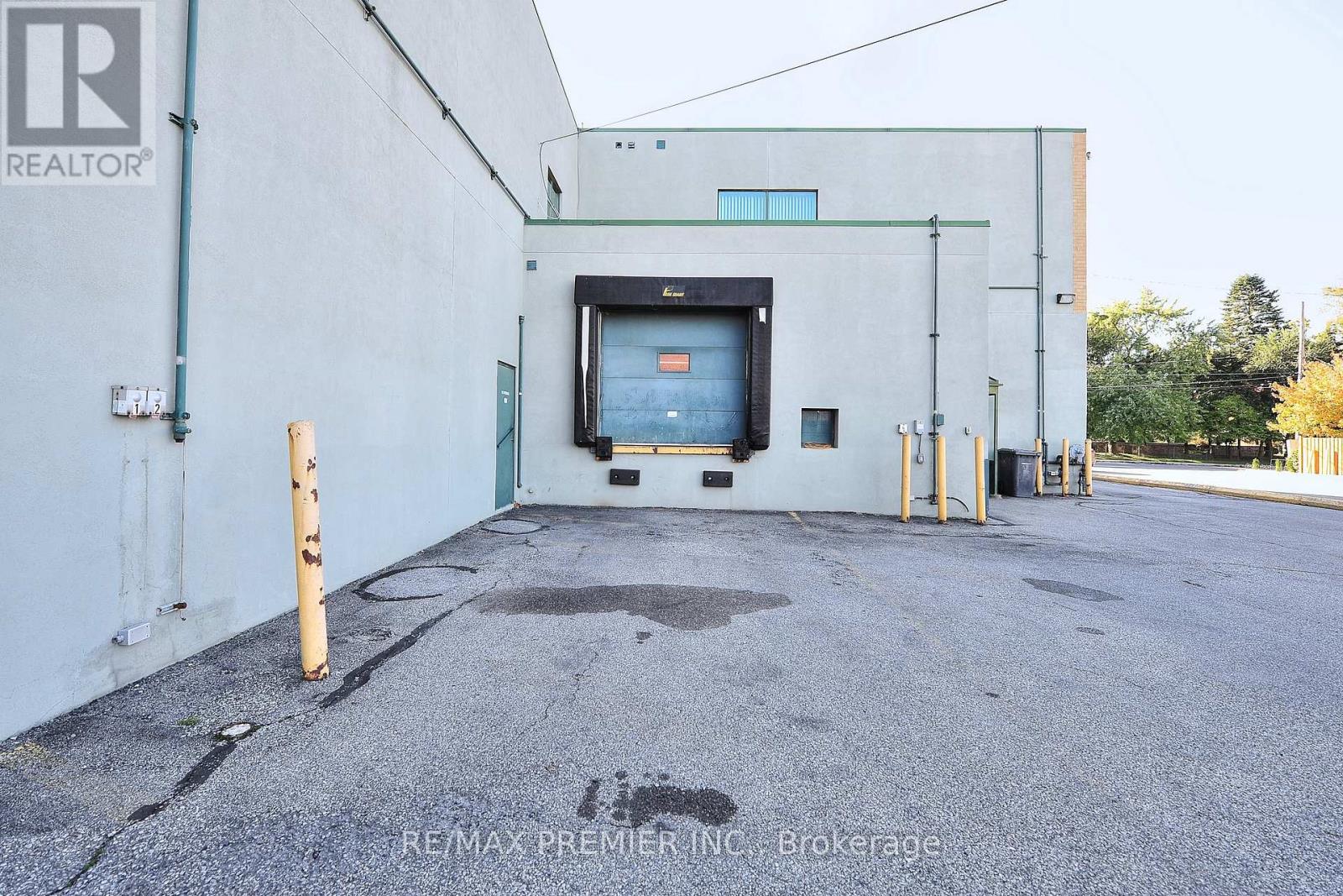 Unit G - 2120 Eglinton Avenue W Property Photo 13