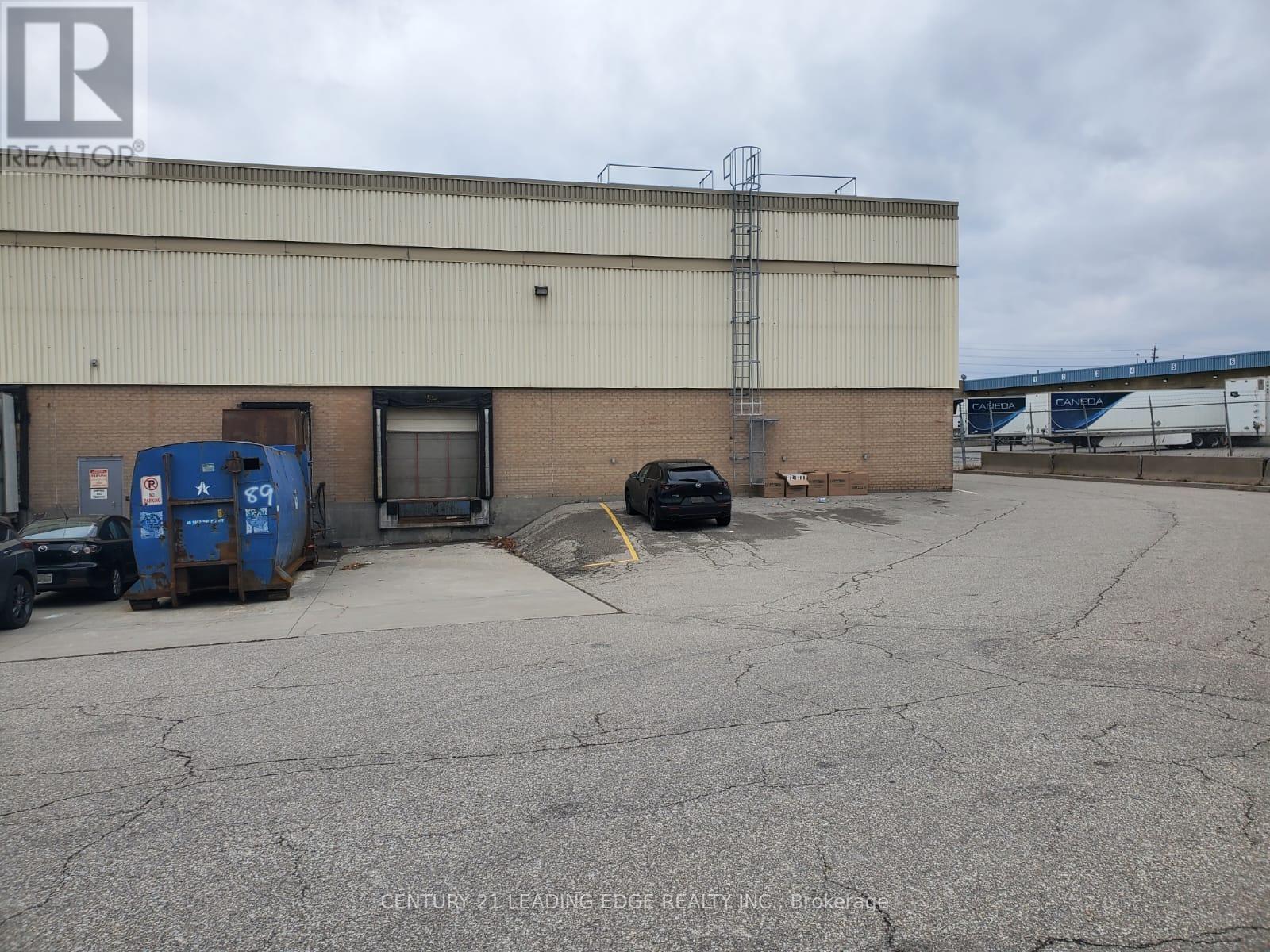 Unit B - 6815 Columbus Road Property Photo 1