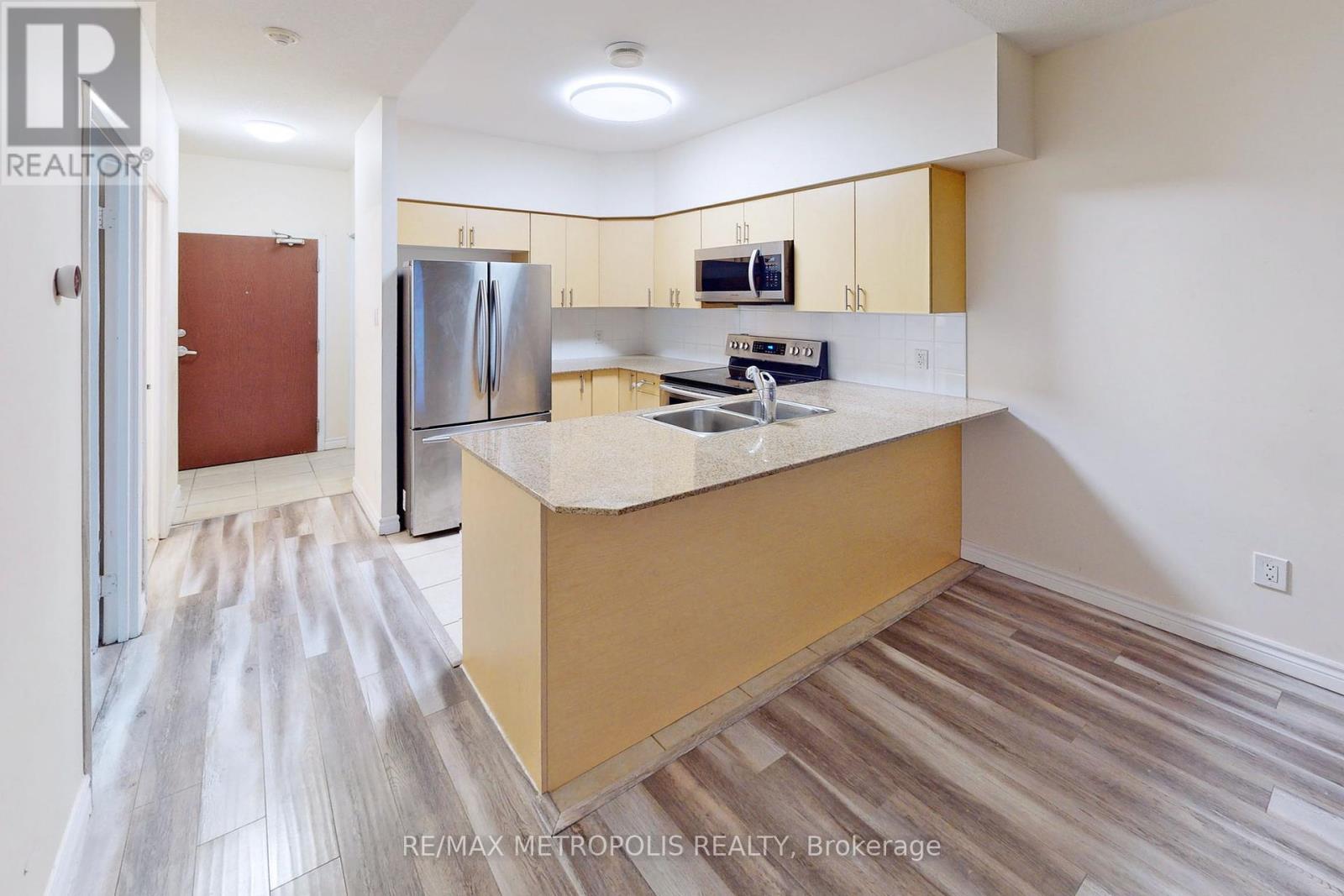 712 - 7405 Goreway Drive Property Photo 2