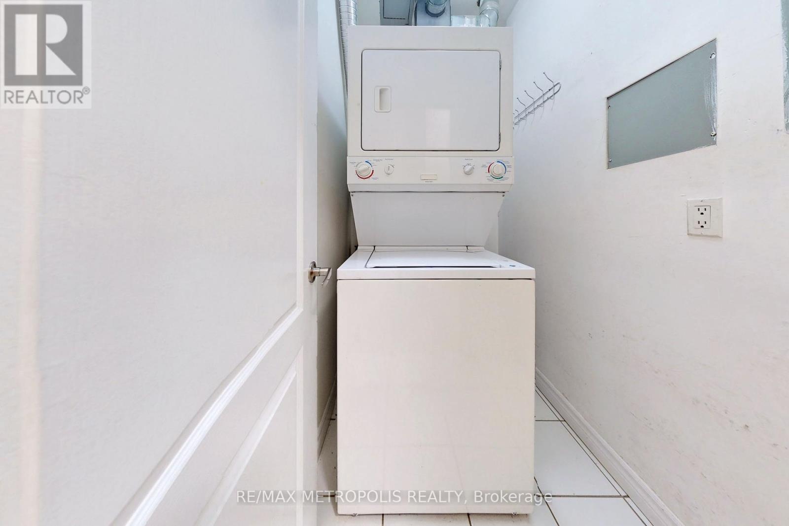 712 - 7405 Goreway Drive Property Photo 11