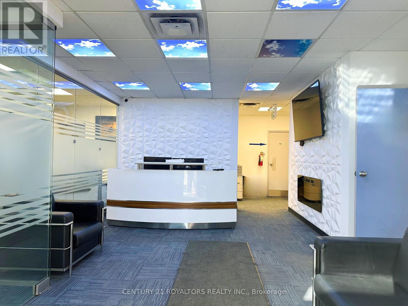124 Commercial Road Property Photo 3