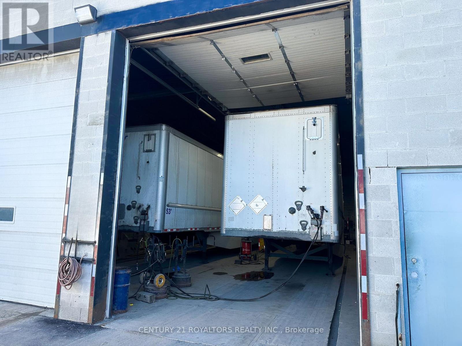 124 Commercial Road Property Photo 15