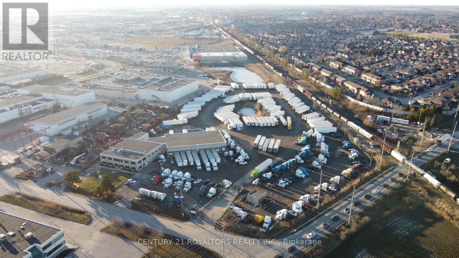 124 Commercial Road Property Photo 23