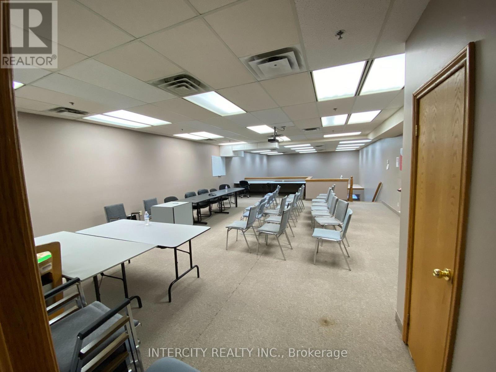 20 - 7370 Bramalea Road Property Photo 12