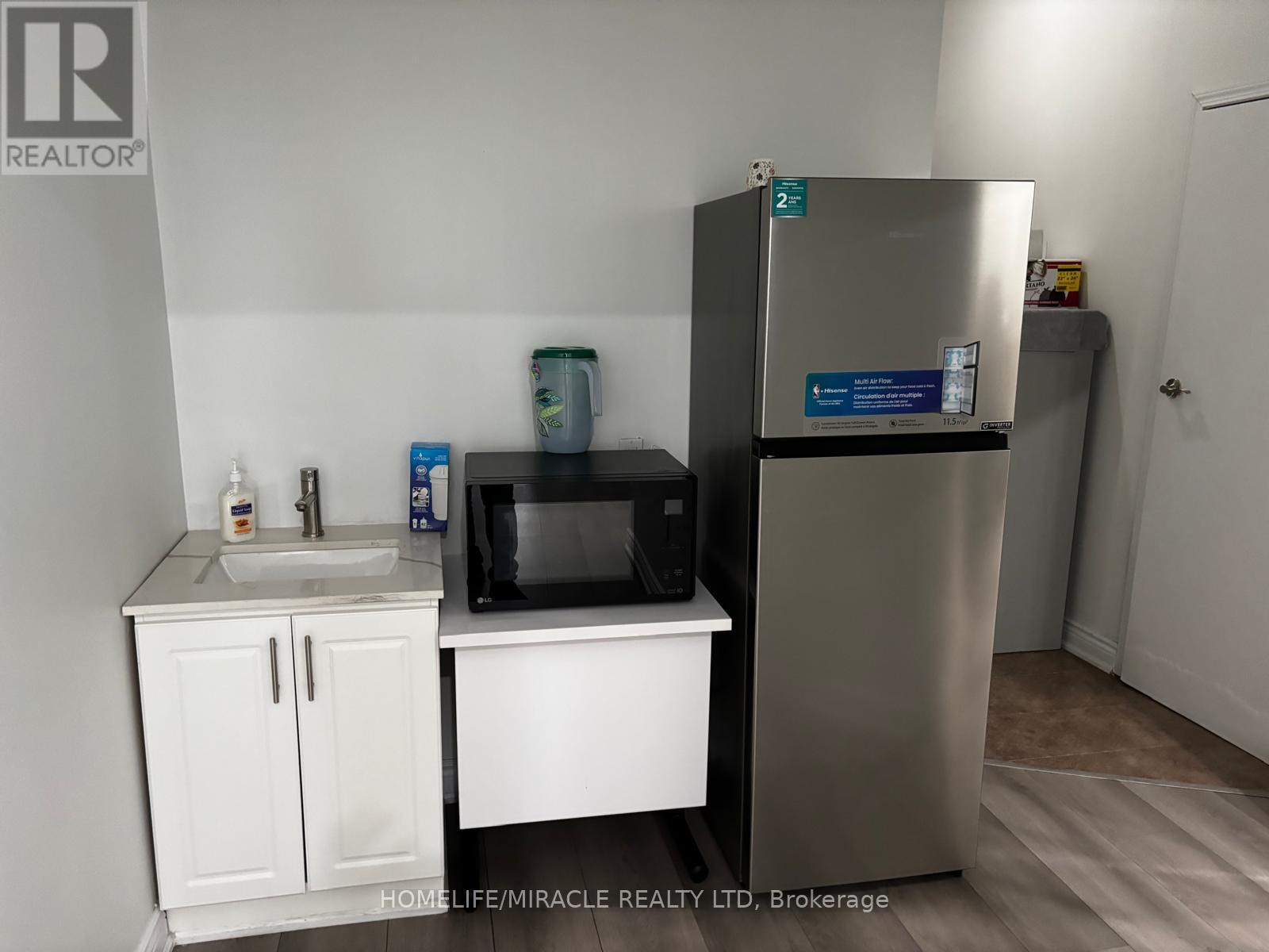2 - 341 Parkhurst Square Property Photo 12