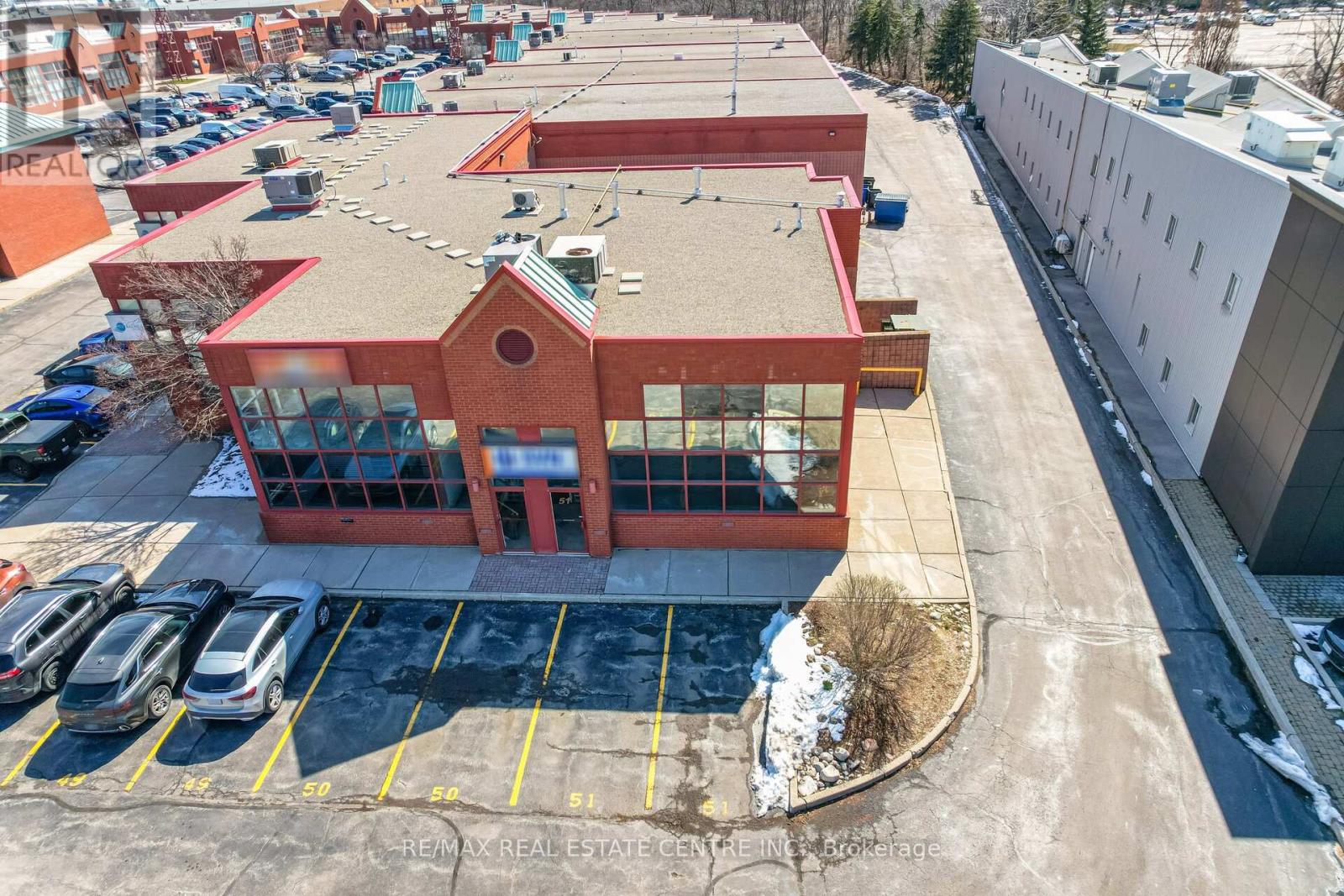 50,51 - 5100 South Service Road Property Photo 3