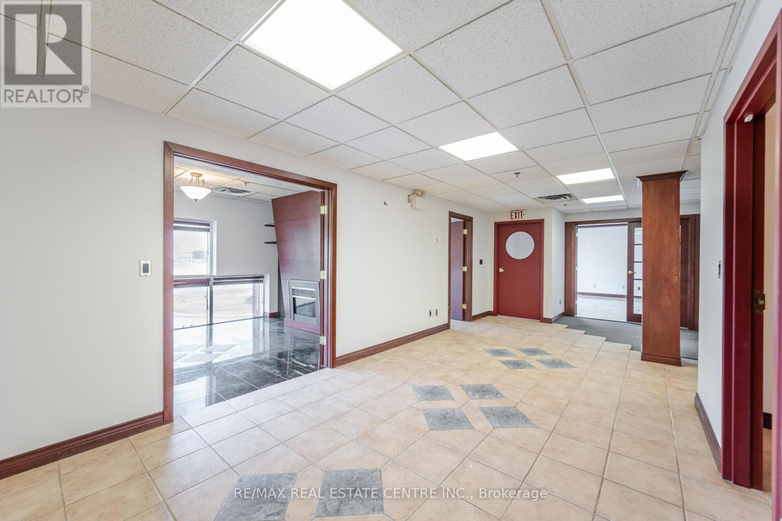 50,51 - 5100 South Service Road Property Photo 27