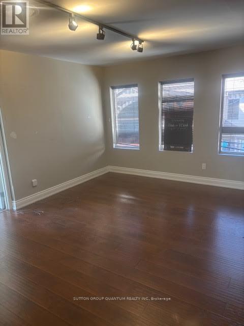 21 - 323 Church Street Property Photo 5