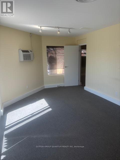 21 - 323 Church Street Property Photo 6