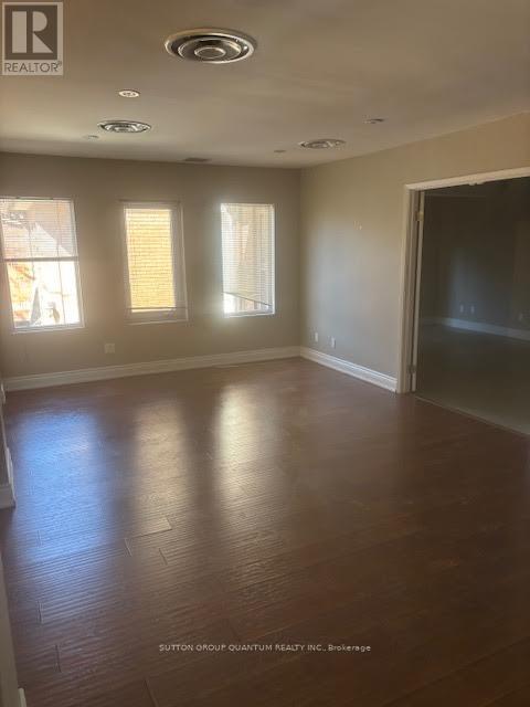 21 - 323 Church Street Property Photo 9
