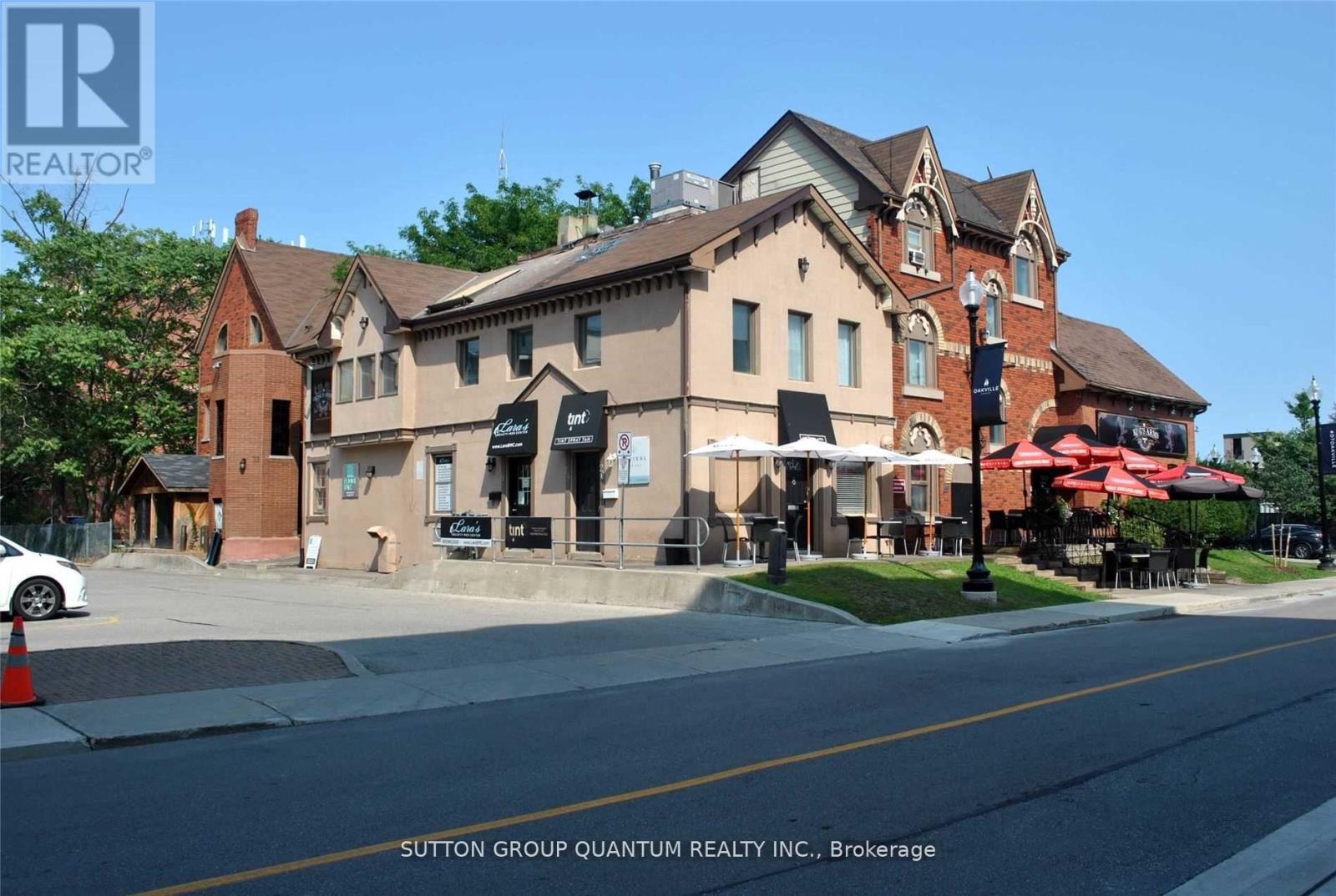 21 - 323 Church Street Property Photo 16