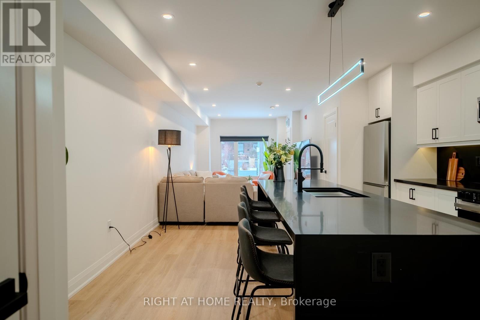 2 - 55 Innes Avenue Property Photo 8