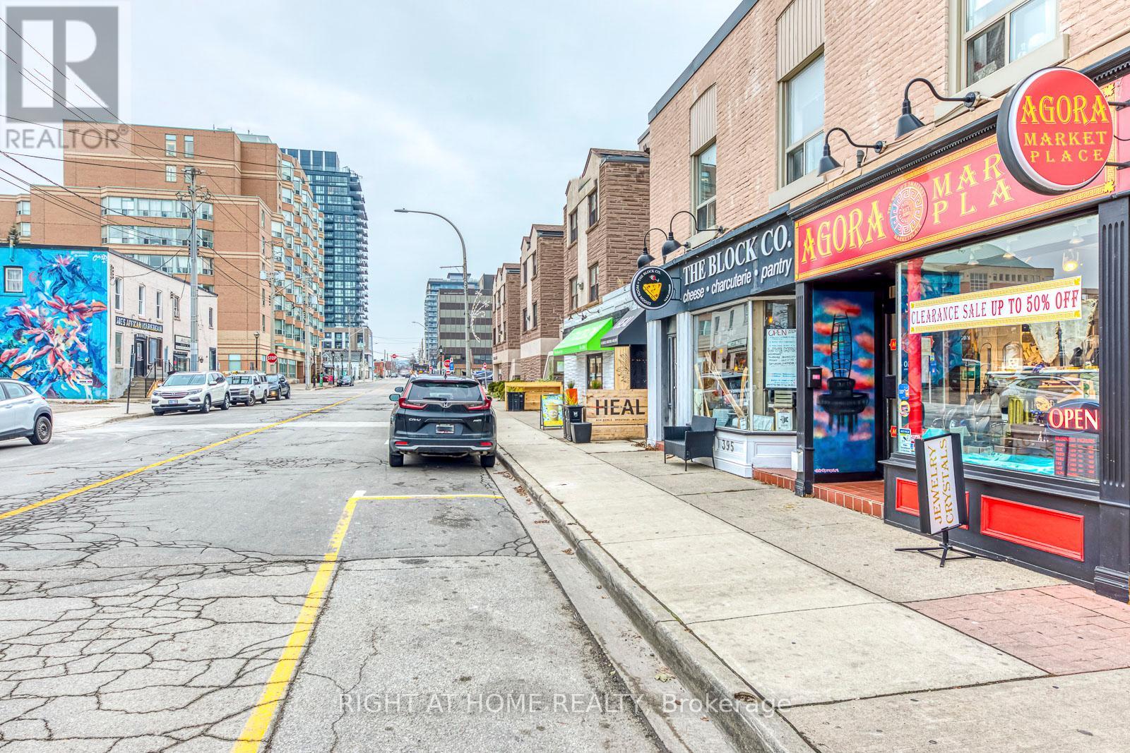 393 John Street Property Photo 4