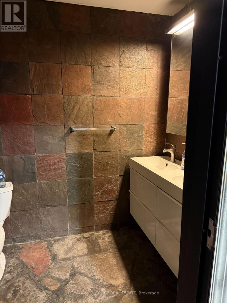 2a - 73 Alness Street Property Photo 4