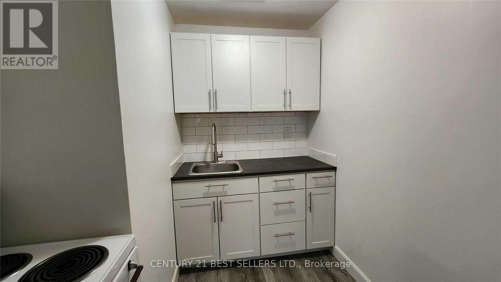 26-105 Twenty Fifth Street Property Photo 7