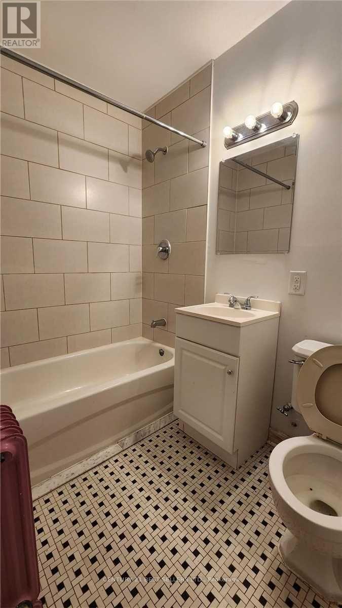 26-105 Twenty Fifth Street Property Photo 8
