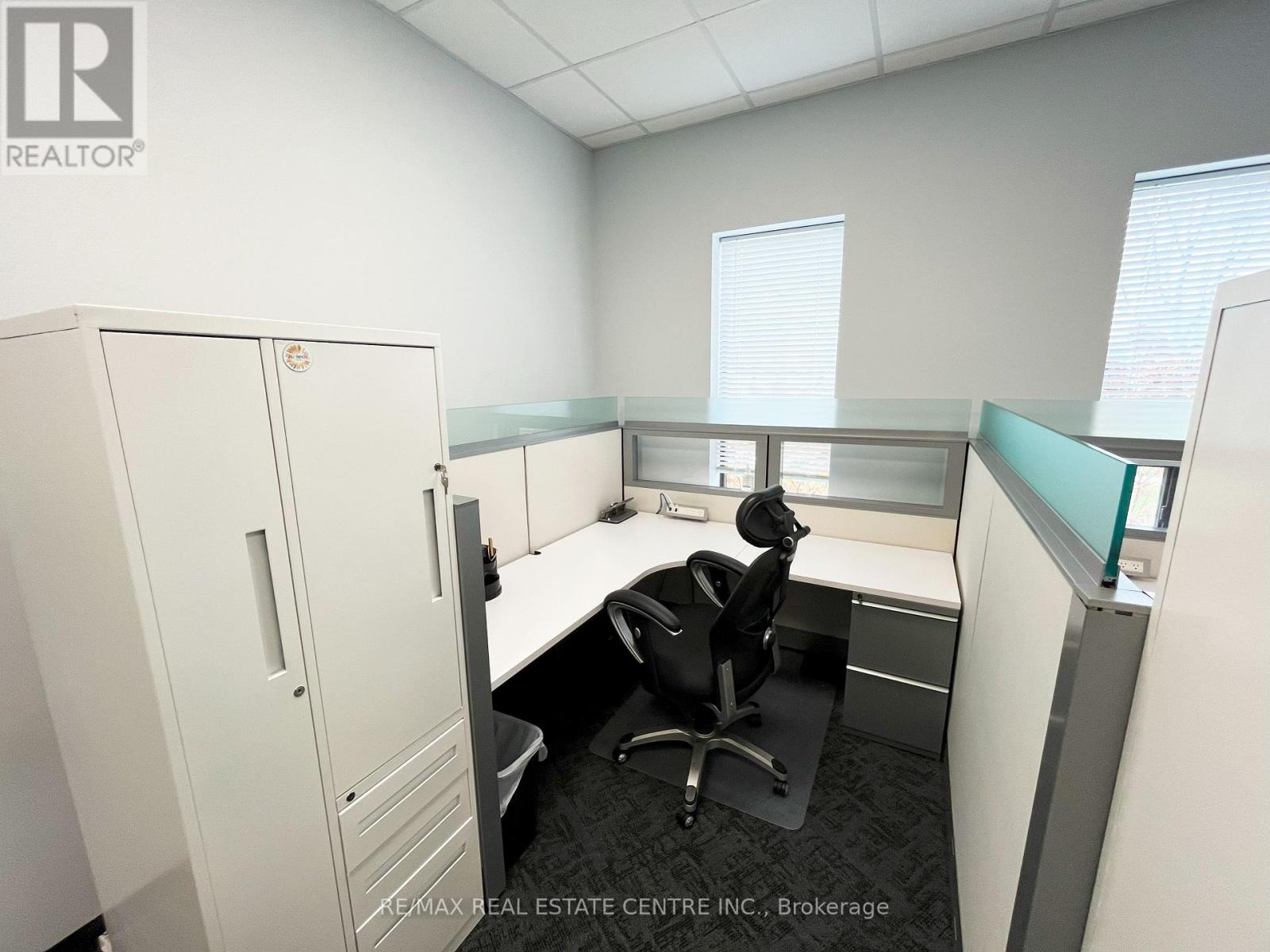 2 - 2170 Speers Road Property Photo 16