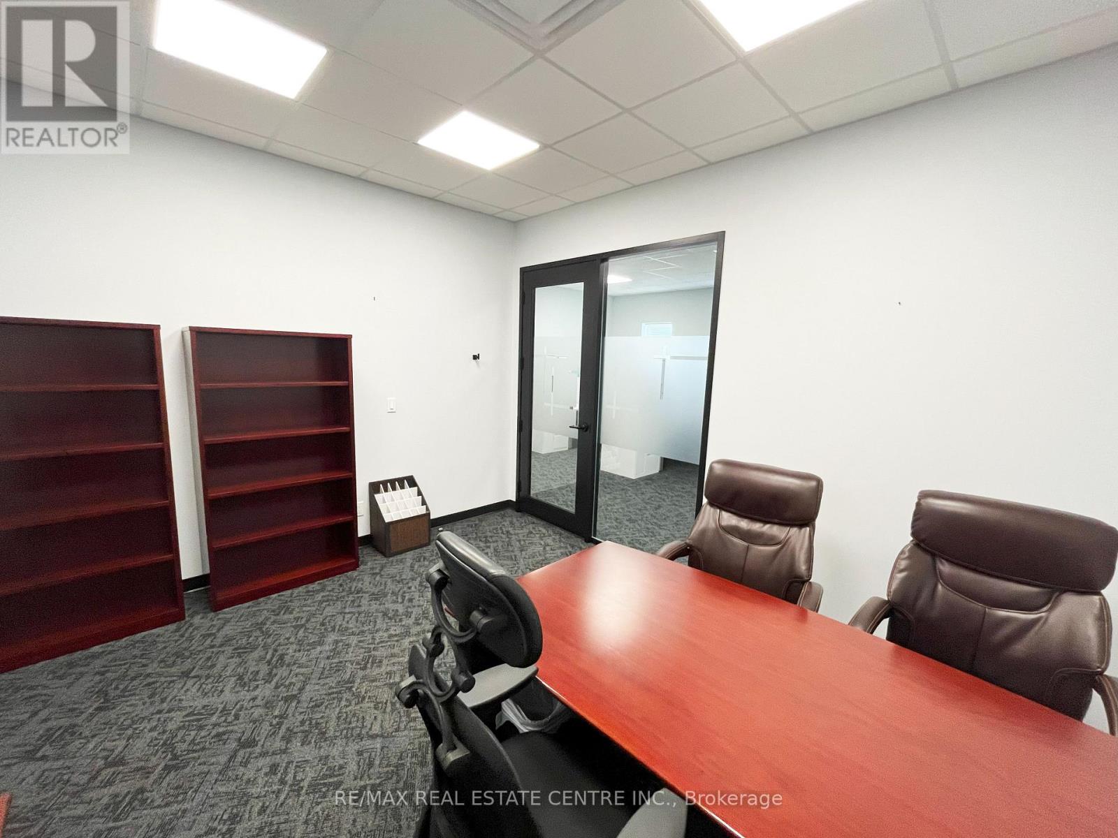 2 - 2170 Speers Road Property Photo 20