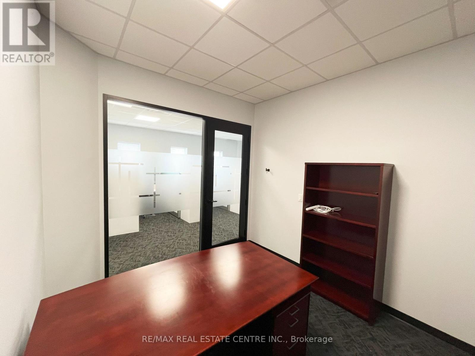 2 - 2170 Speers Road Property Photo 23