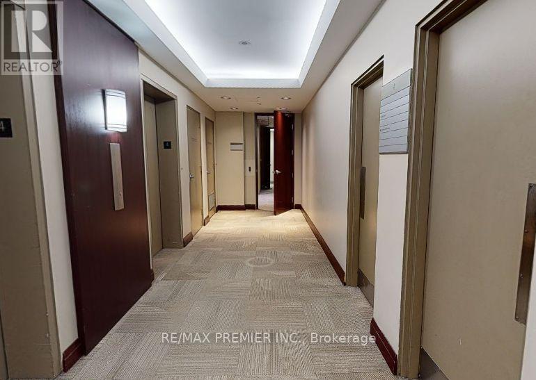 400-20 - 2000 Argentia Road Property Photo 15
