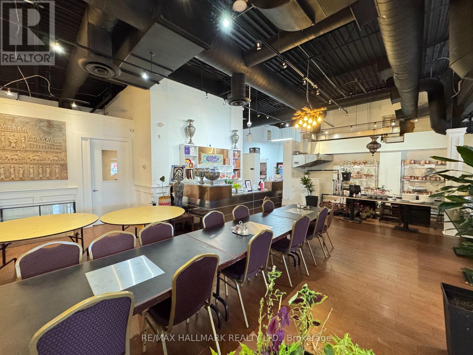 4&5 - 1101 Finch Avenue W Property Photo 3