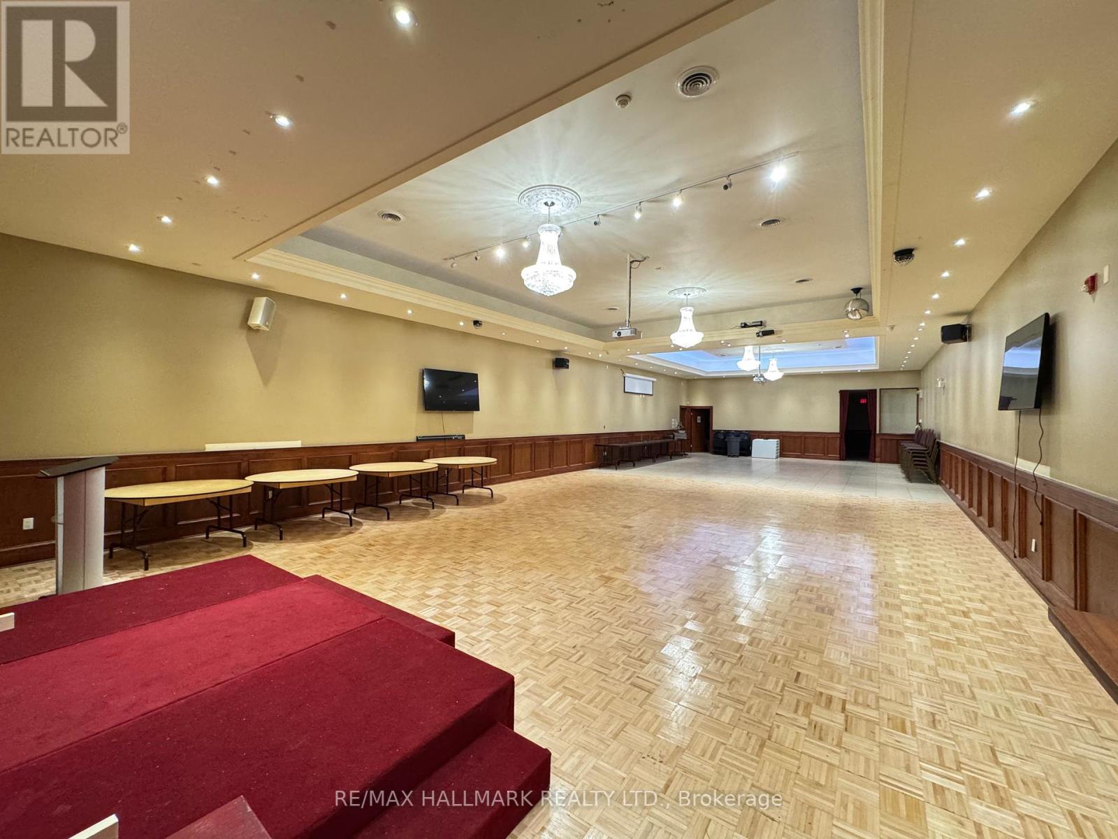 4&5 - 1101 Finch Avenue W Property Photo 23