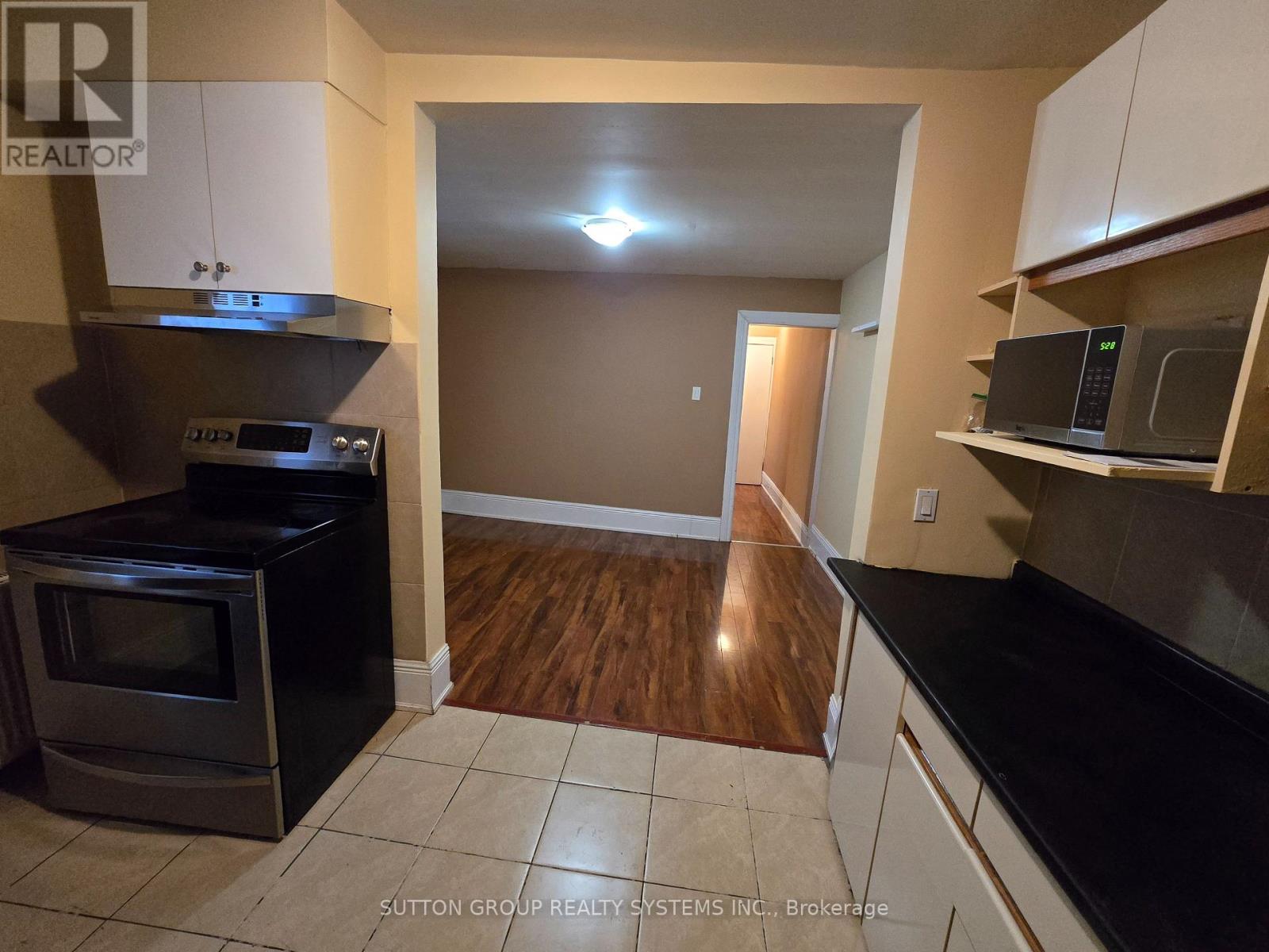 2 - 2886 Lake Shore Boulevard W Property Photo 14