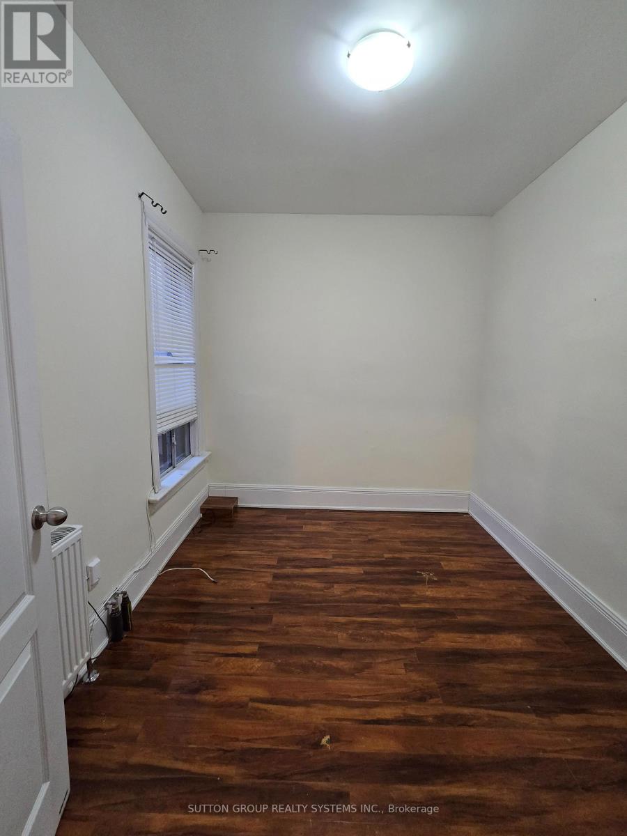 2 - 2886 Lake Shore Boulevard W Property Photo 18