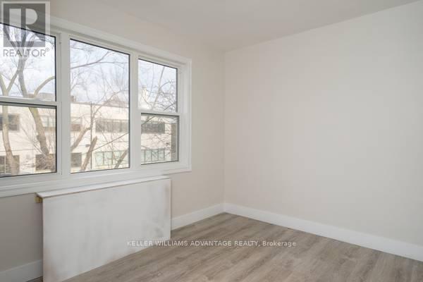 202 - 112 Alder Crescent Property Photo 6