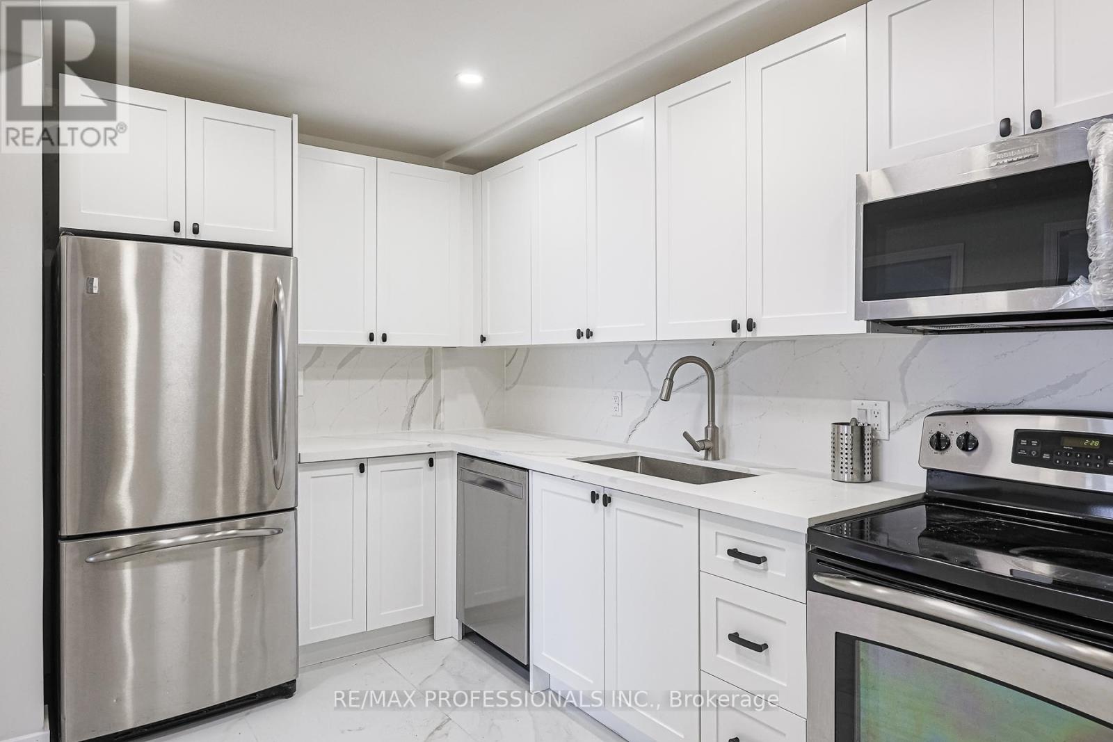 874 Brown's Line Property Photo 1