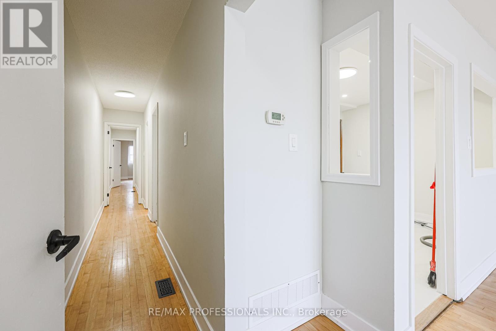 874 Brown's Line Property Photo 4