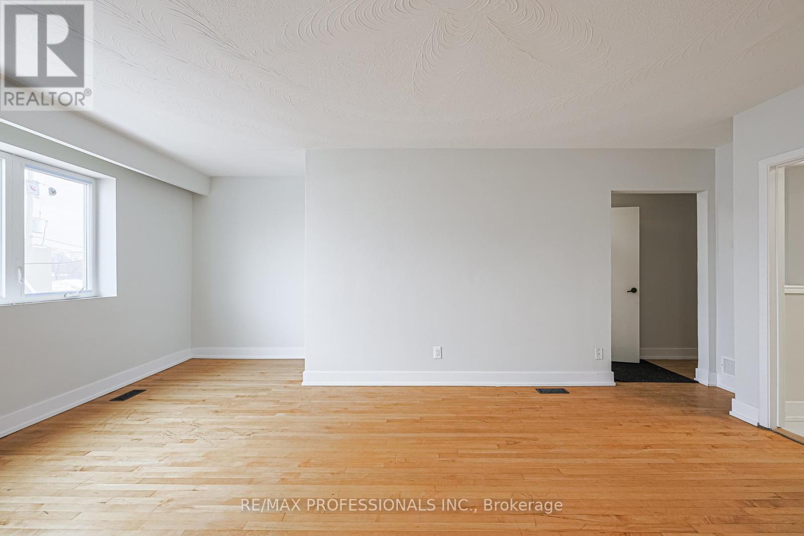 874 Brown's Line Property Photo 10