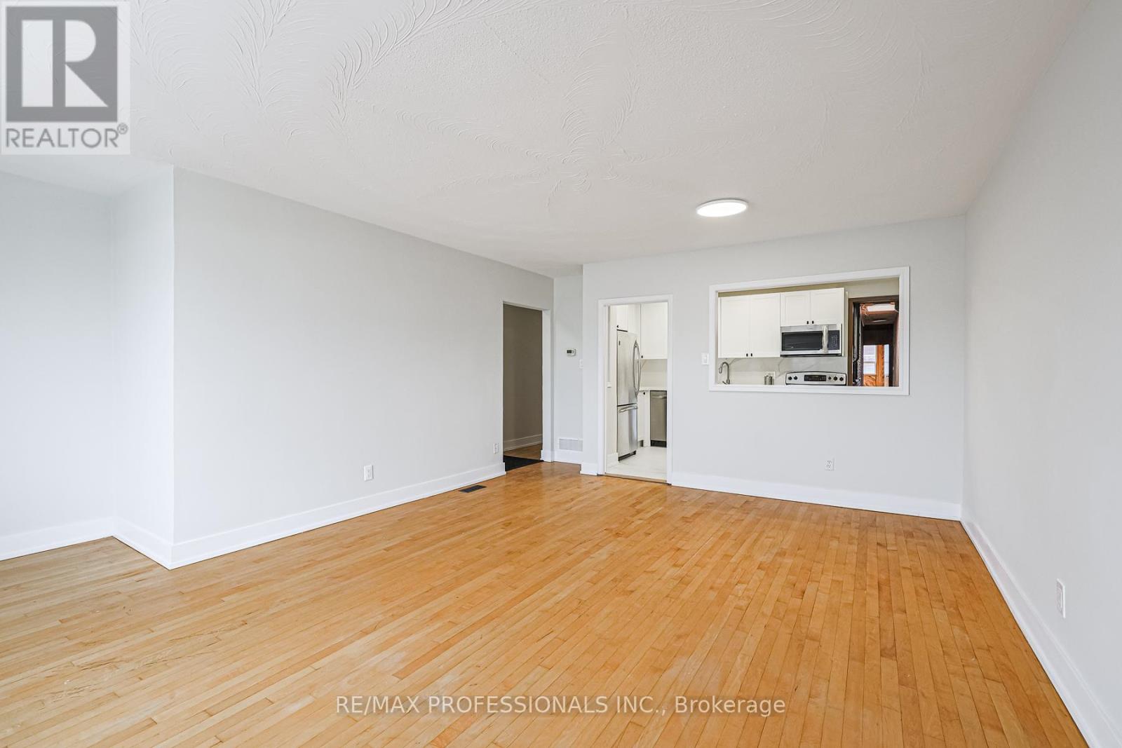 874 Brown's Line Property Photo 11