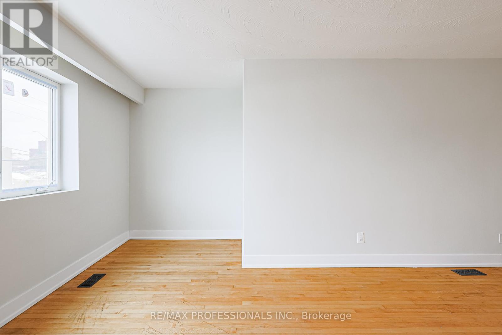 874 Brown's Line Property Photo 13