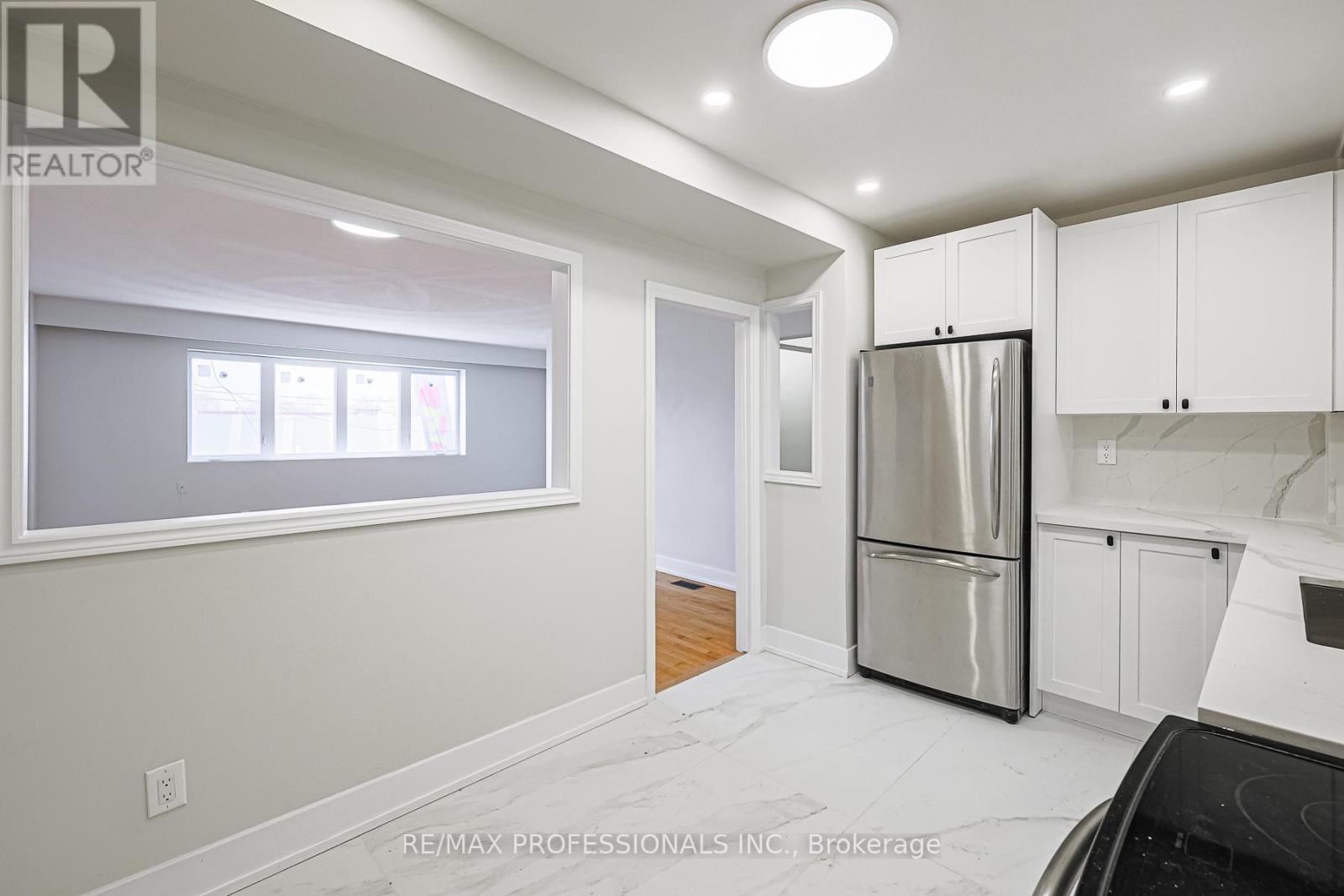 874 Brown's Line Property Photo 23