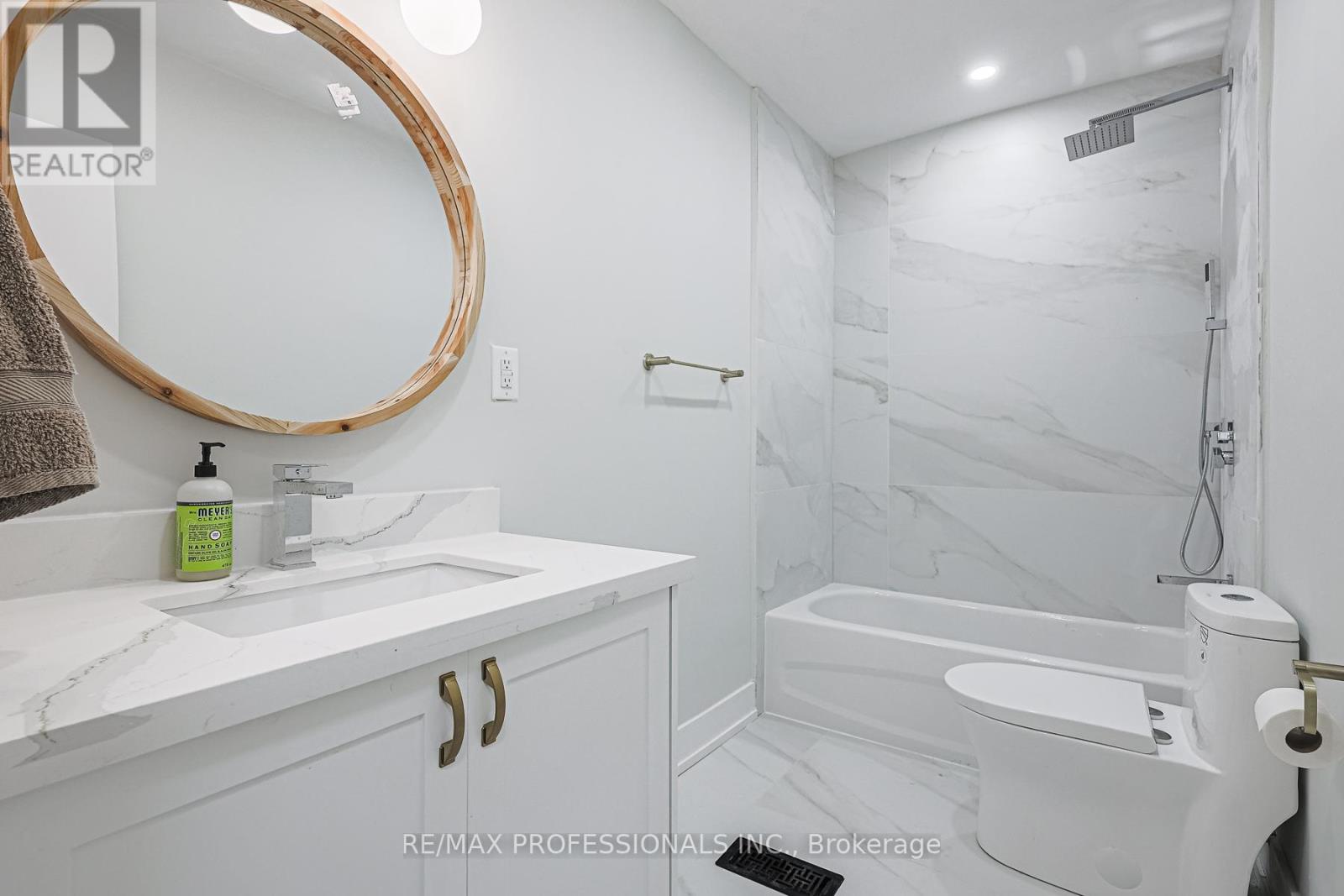874 Brown's Line Property Photo 27