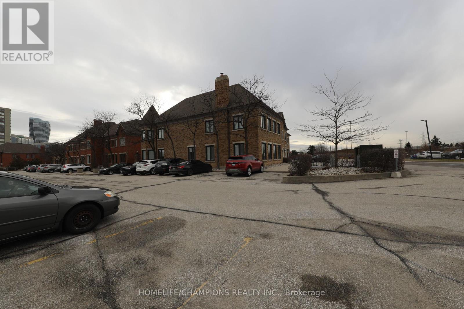 4315 Village Centre Court Property Photo 2