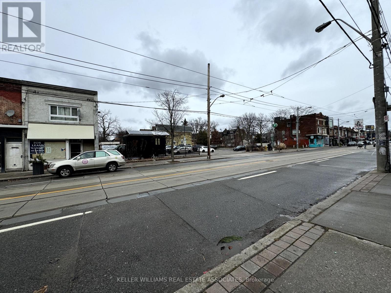 A - 1537 Queen Street W Property Photo 7