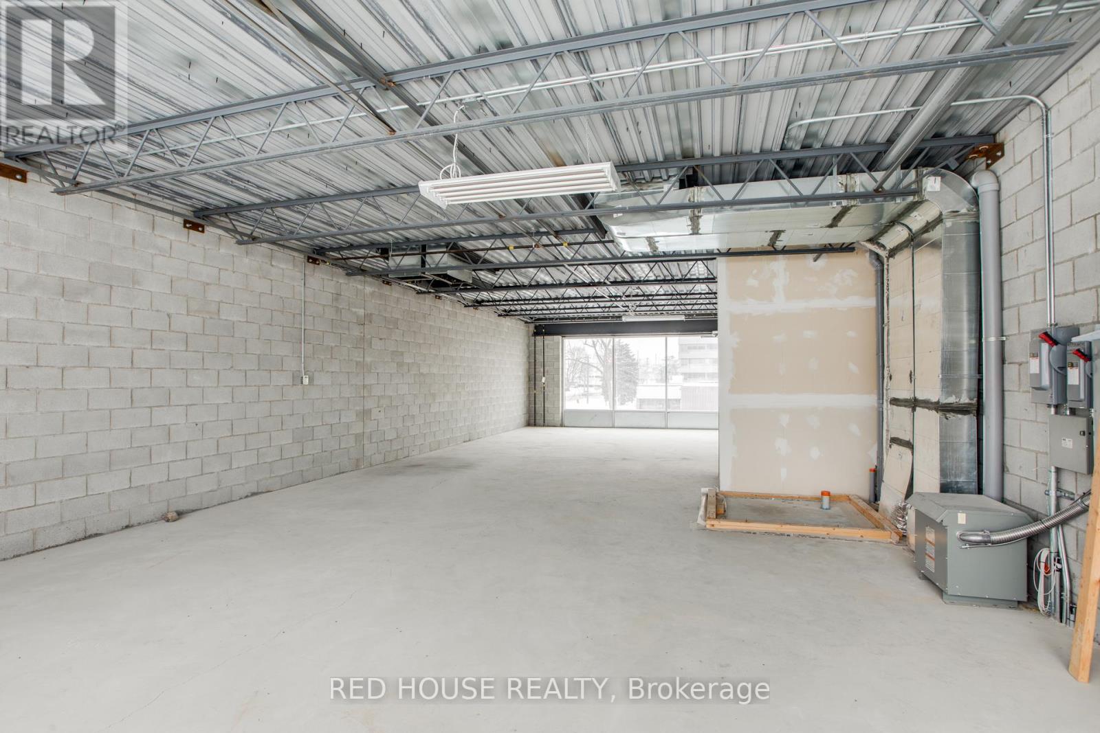 23 - 2305 Stanfield Road Property Photo 6
