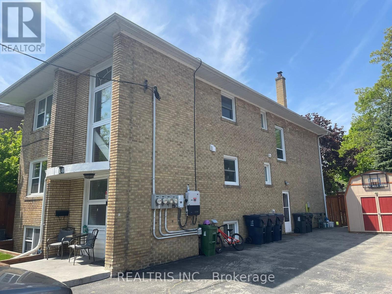 18 MUSKOKA AVENUE Property Photo 1