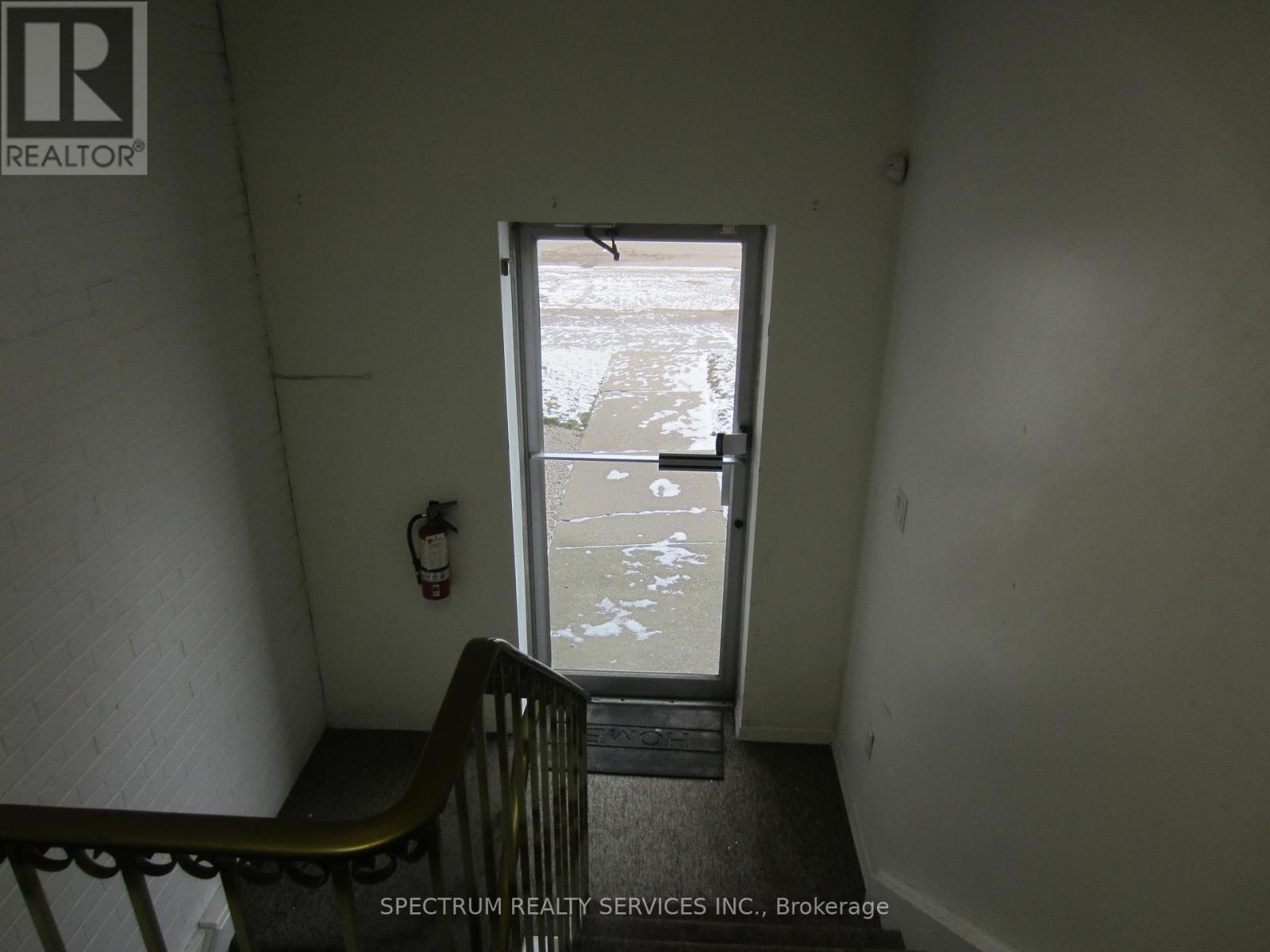 A - 76 Signet Drive Property Photo 4