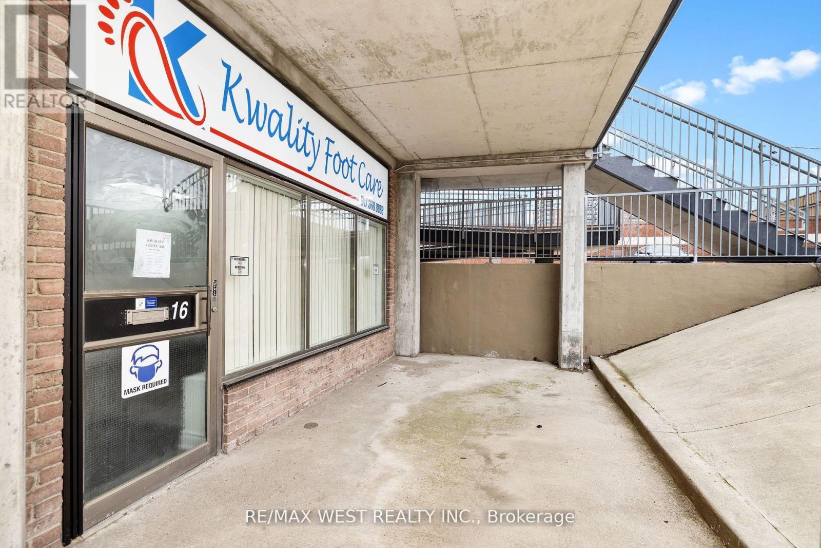 239 QUEEN STREET E Property Photo 1