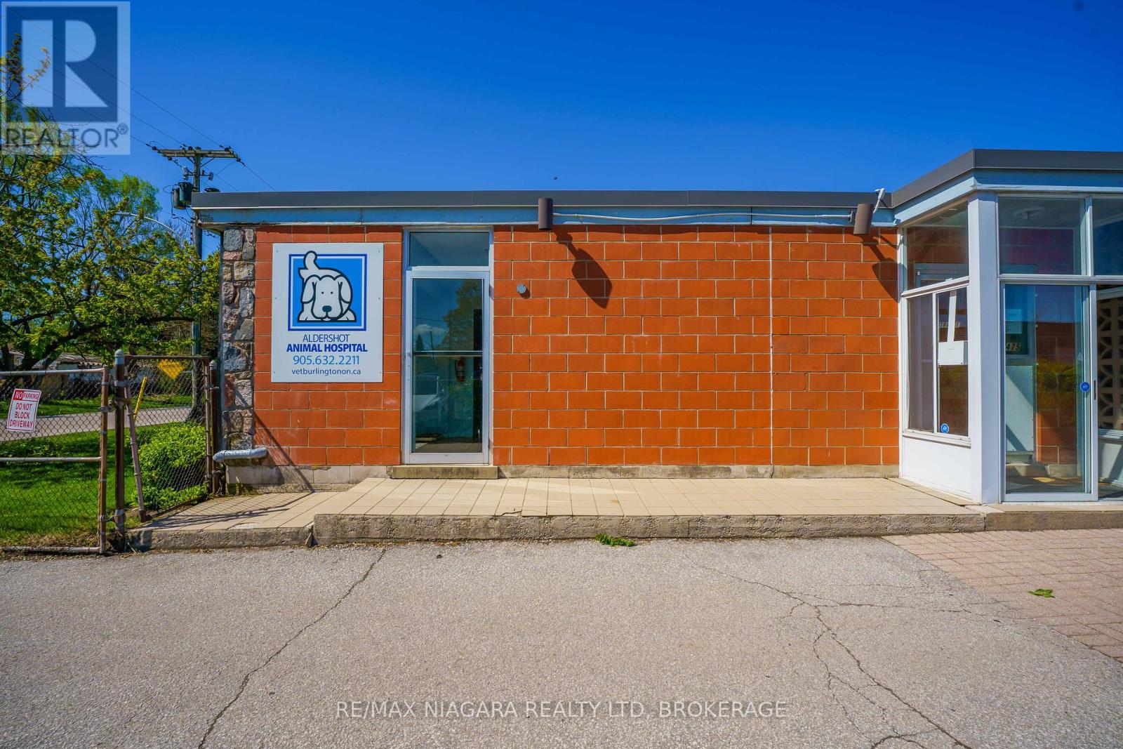 475 Enfield Road Property Photo 2