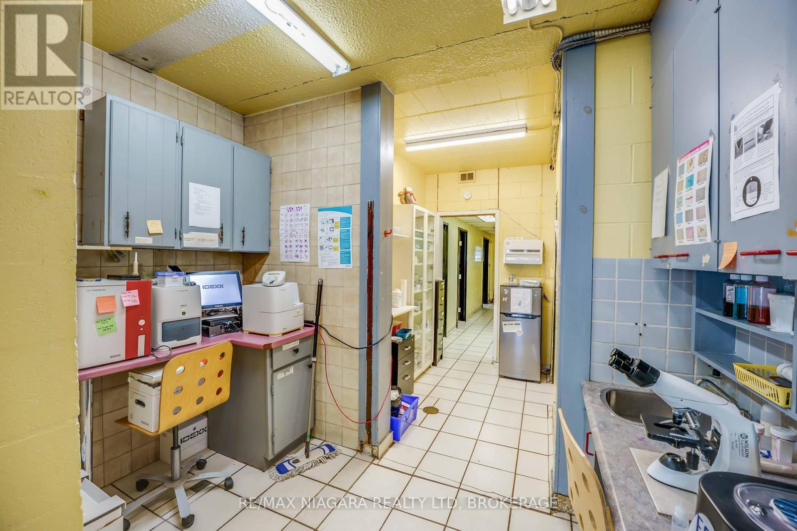 475 Enfield Road Property Photo 11