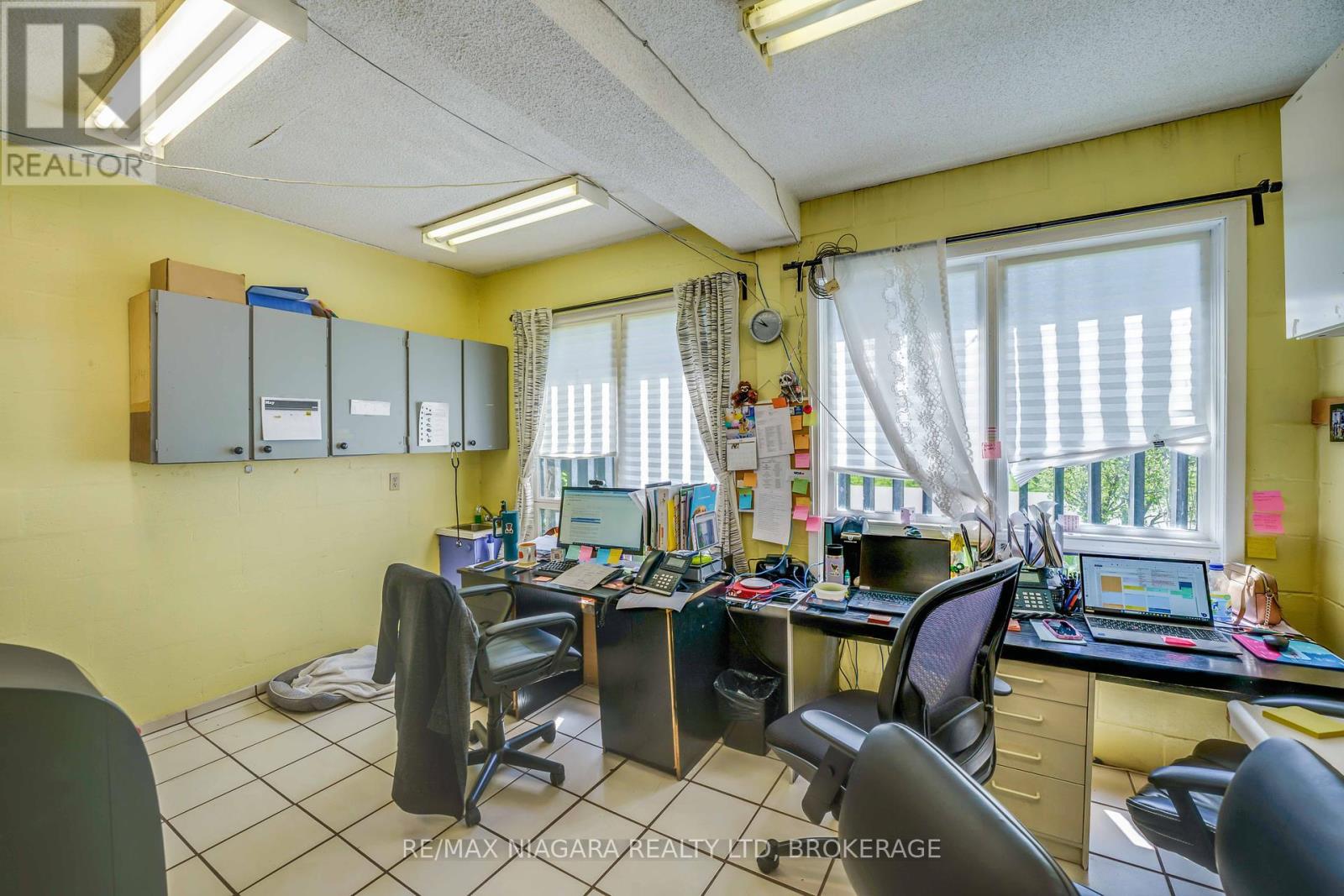 475 Enfield Road Property Photo 15