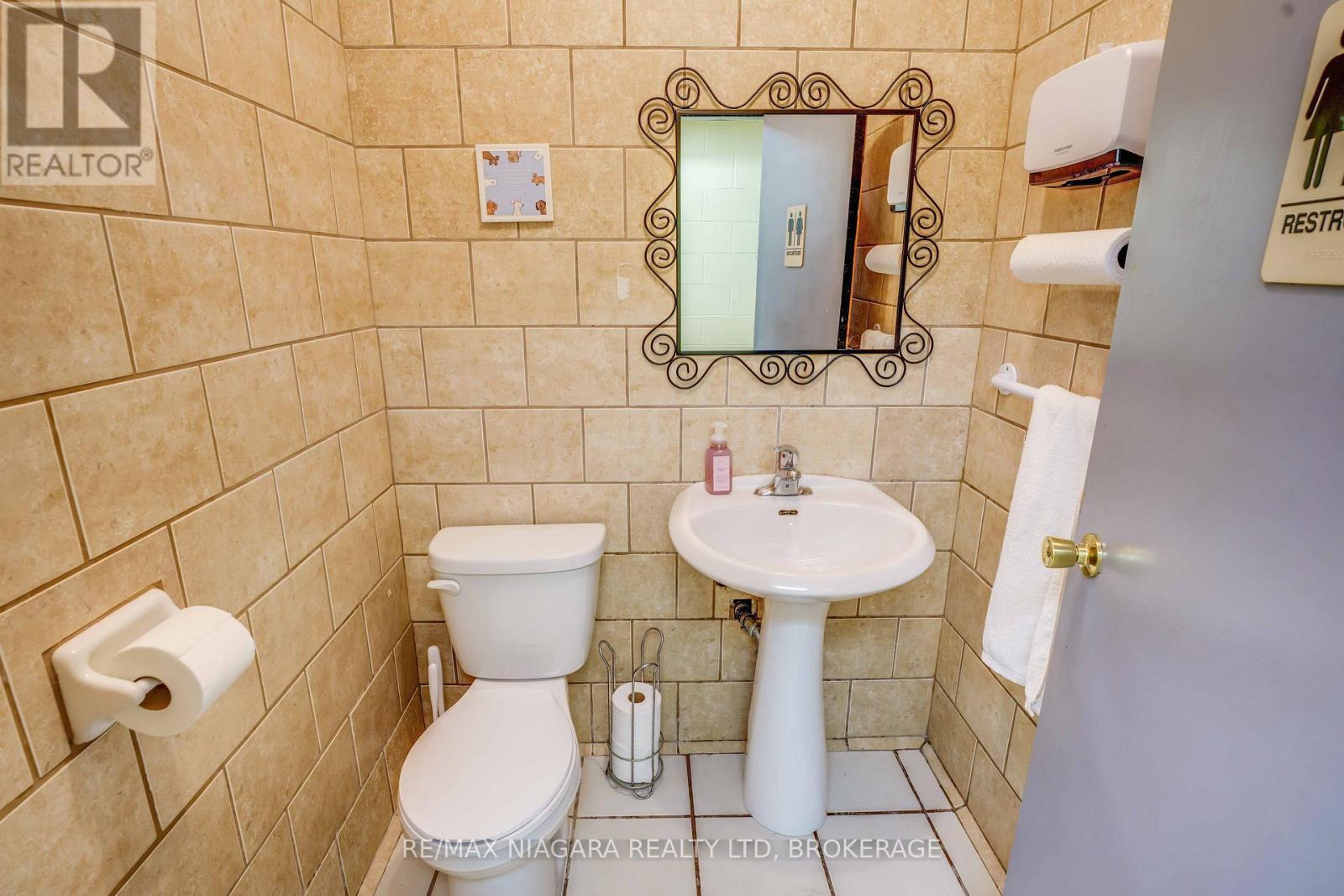 475 Enfield Road Property Photo 19